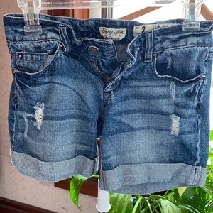 Indigo Rein Juniors Distressed Cuffed Mom Shorts